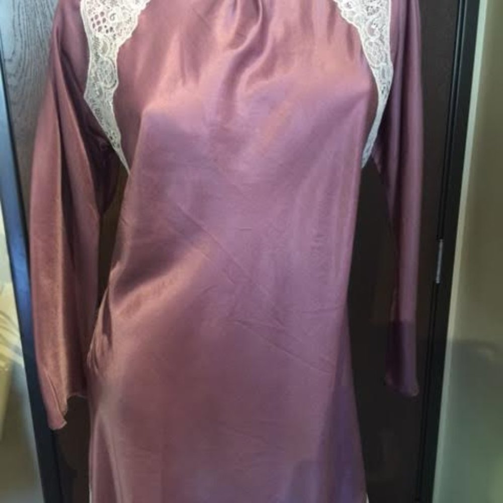 NWT Satin Valery short nightgown
